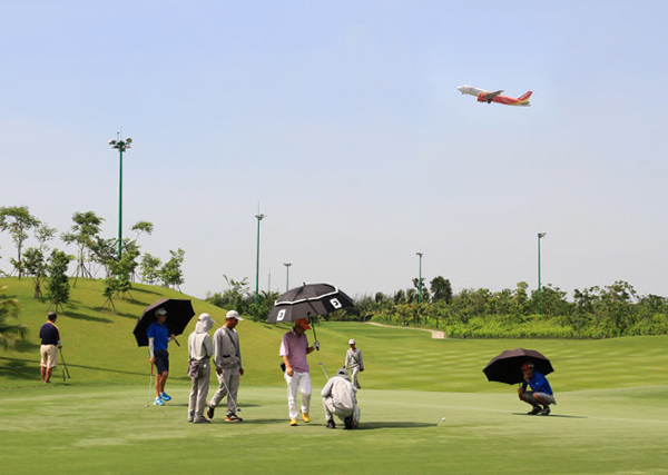 Sân golf Tân Sơn Nhất thu hút nhiều golf thủ