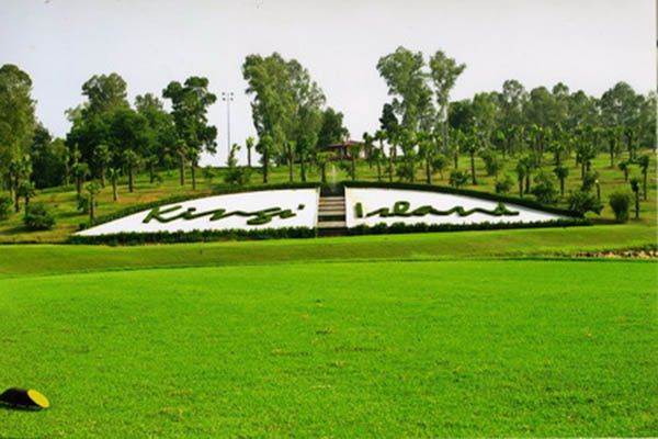 Sân golf Đồng Mô điểm du lịch hấp dẫn